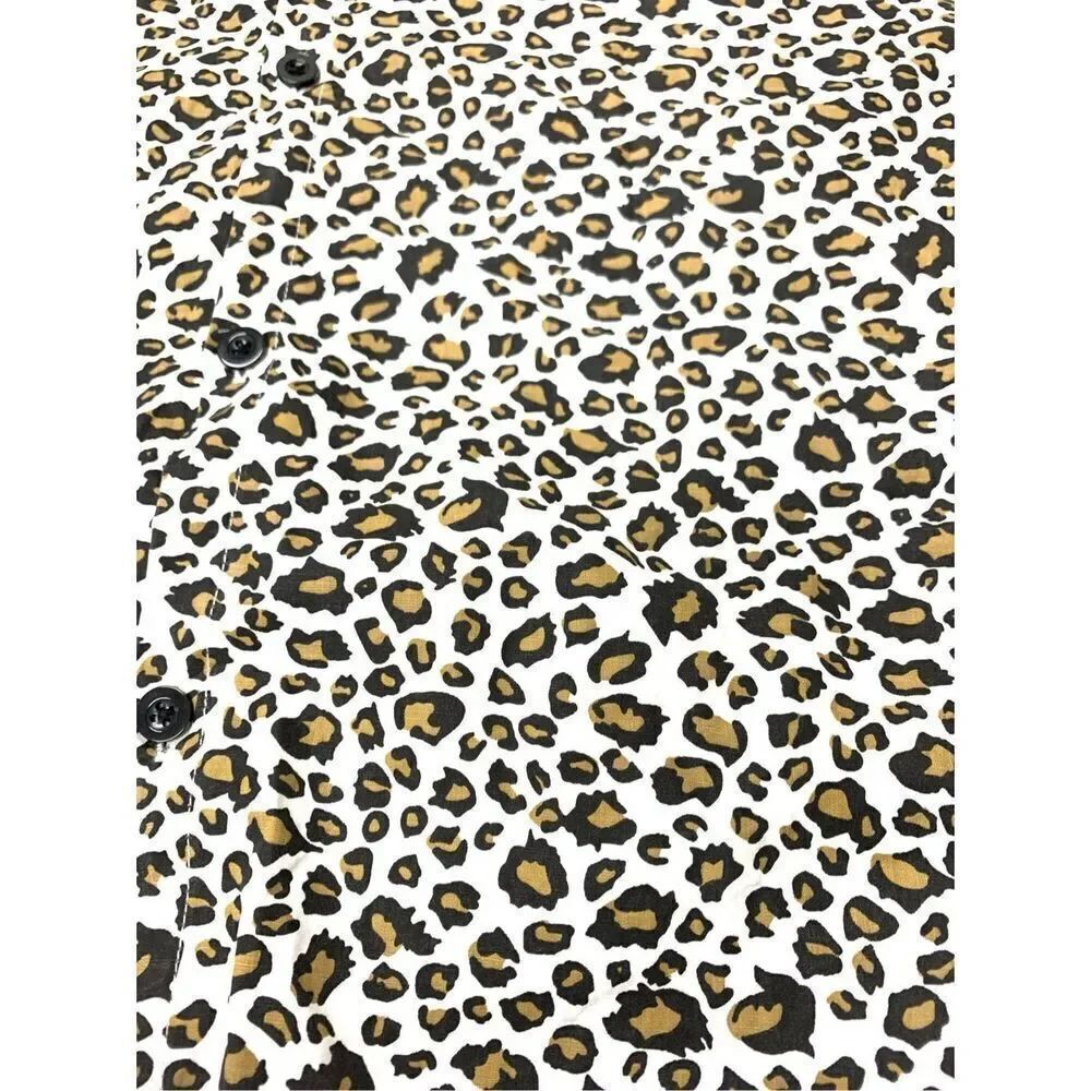 Cheetah Patterned Button Down Top - Picture 4 of 8
